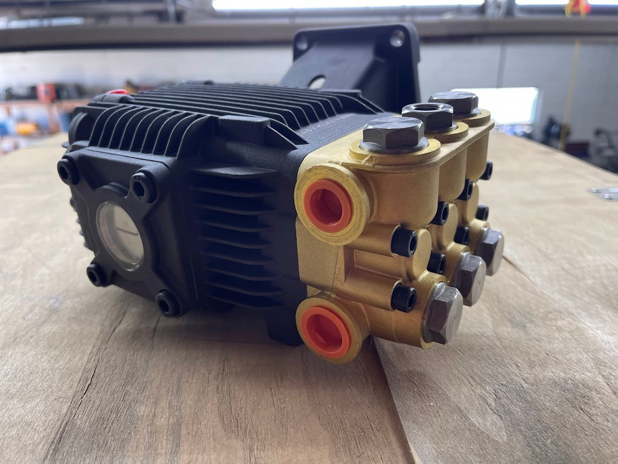 Pump, Direct Drive, 1" Shaft, Gas, 3.5 GPM, 4,000 PSI, EK440