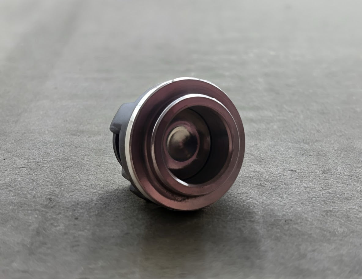 Close-up of single valve included in the EK440, EK215H, EK3435H valve kit for Magnum 4000