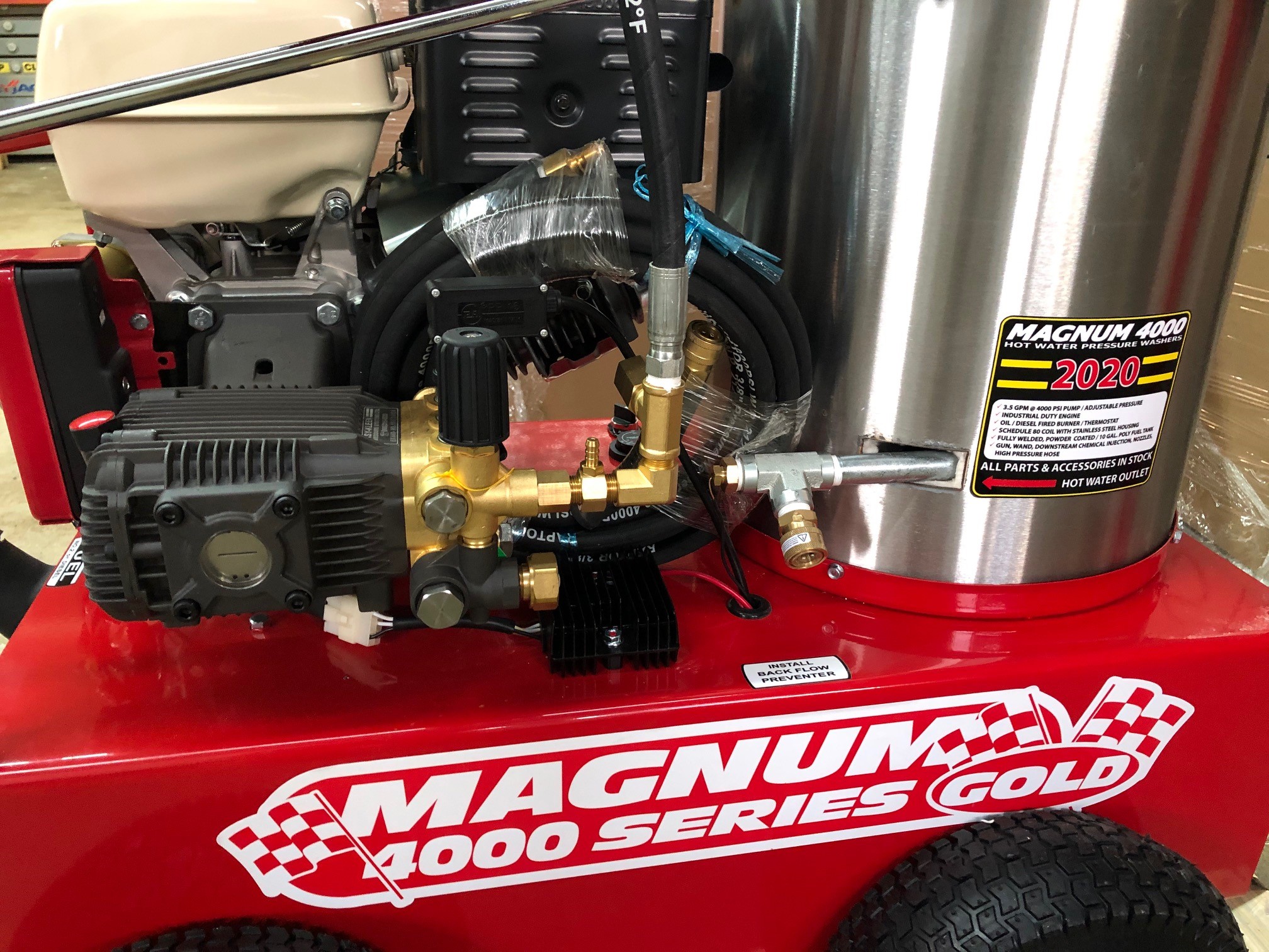 magnum-4000-psi-gold-series-gas-hot-power-washer-hot-power-washers